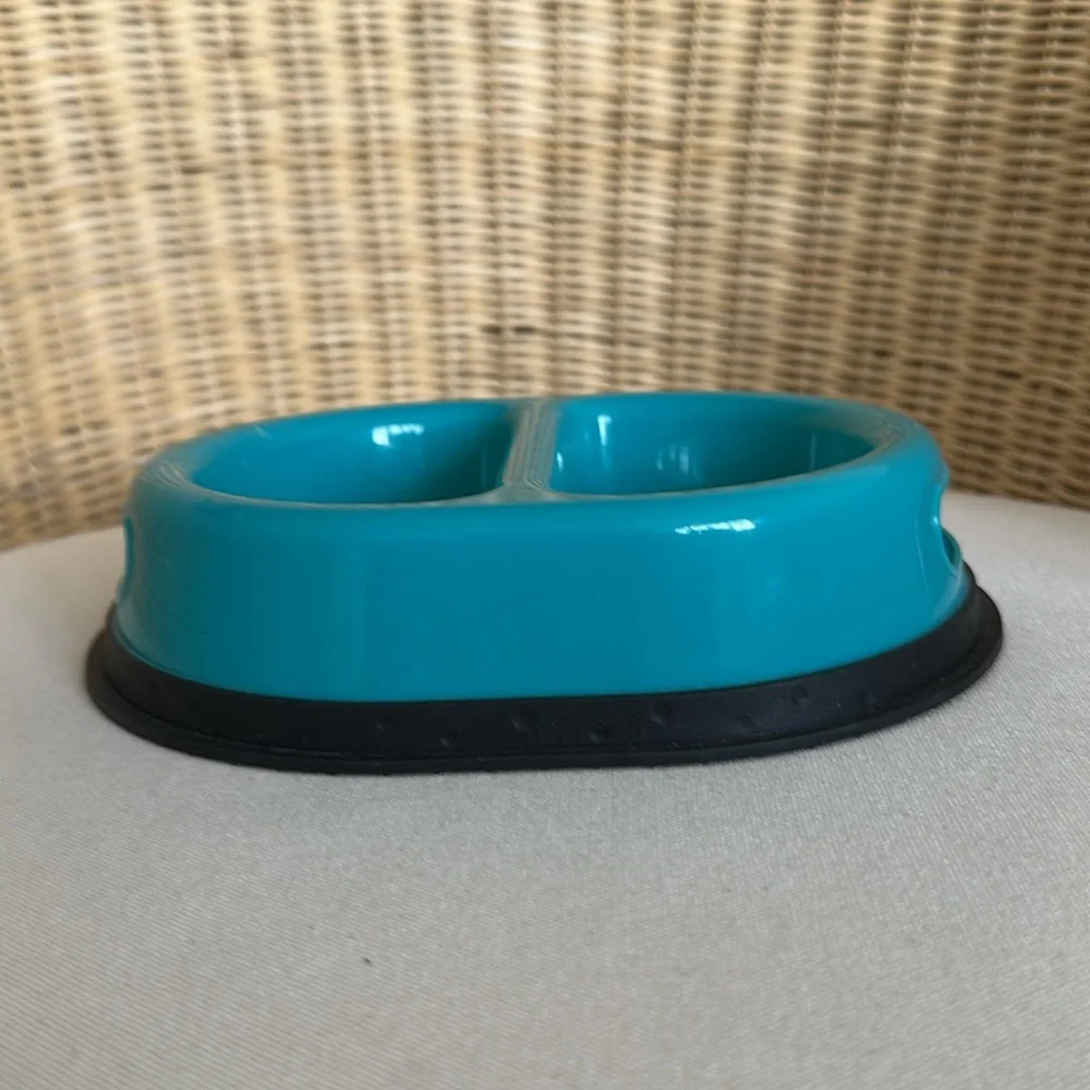 Divided Double Dish Teal Plastic Food Bowl For Small Dog Or Cat